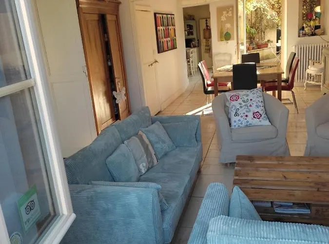 Les Angelots 3* Кондом